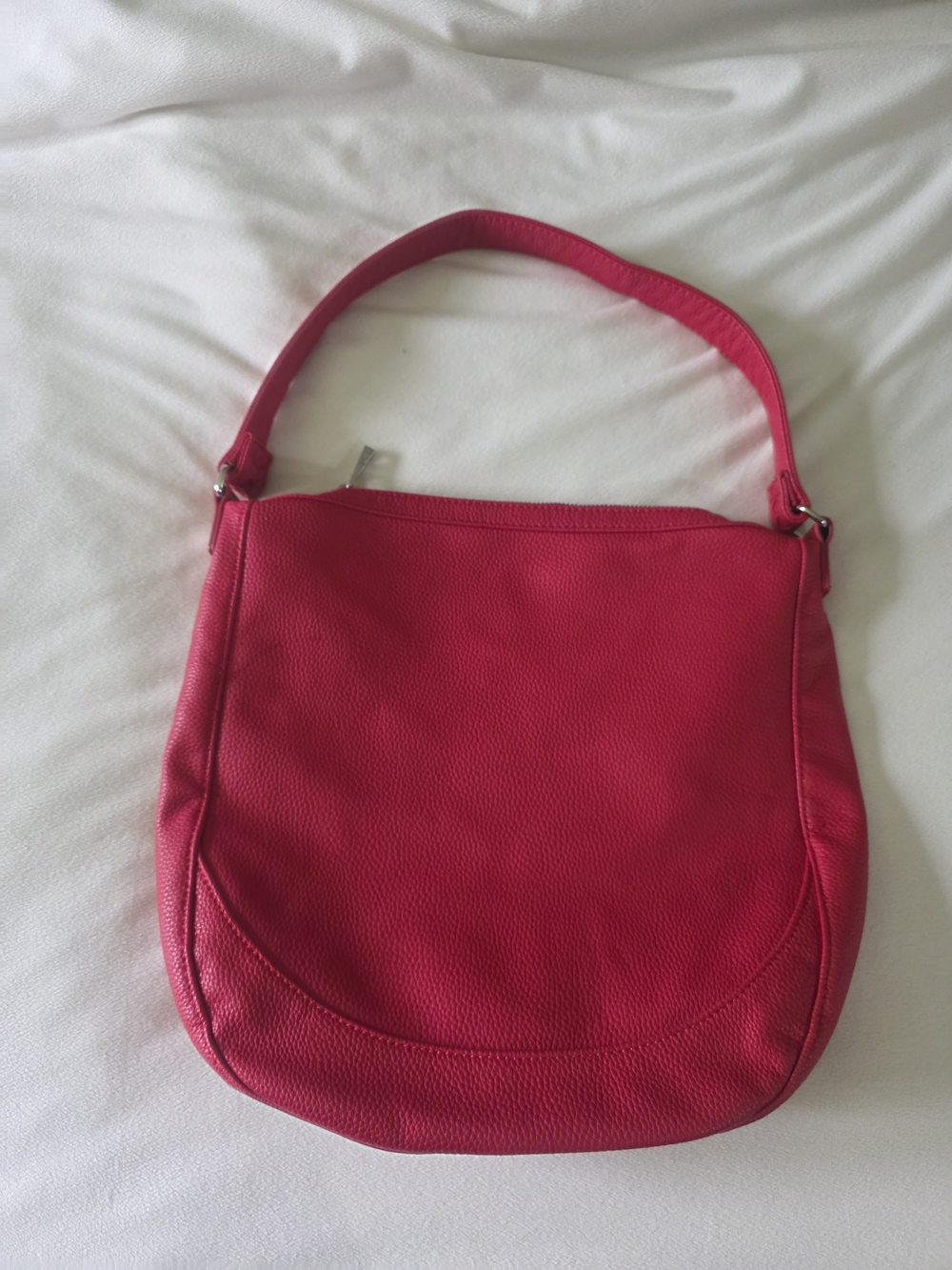 thirty-one Bright Red Pebbled Shoulder Purse